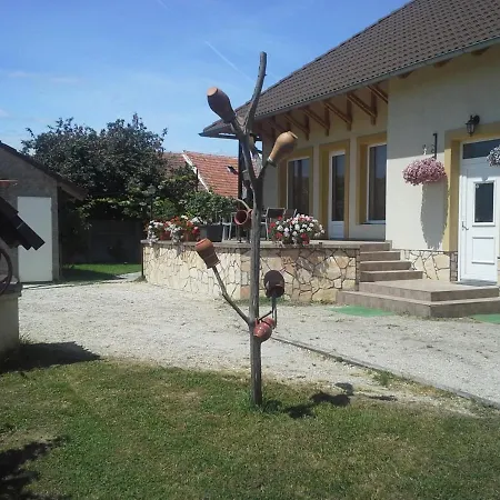 Zsuzsanna Vendeghaz * Kapuvár